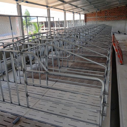 VÁCH HẬU BỊ