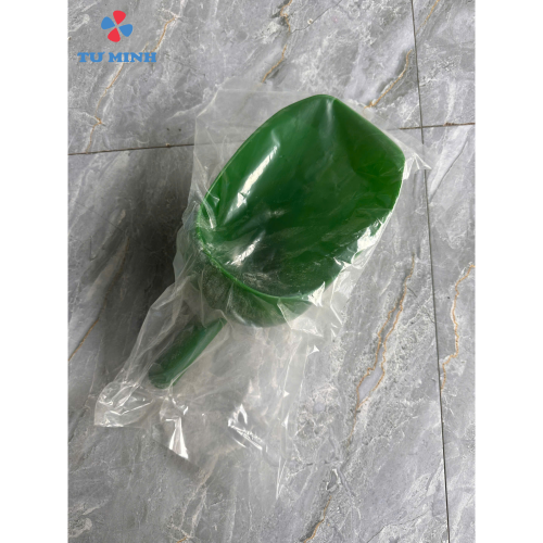 SÚC CÁM CHO HEO